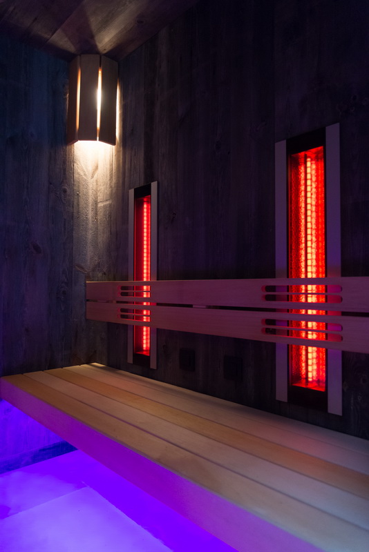 Wellnes-4493 De helderheid van een infrarood sauna