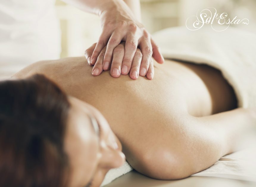 Back Massage Heropening van ons Schoonheid, Massage & Kapsalon